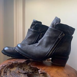 EUC A.S. 98 Gray Leather Booties, size 40